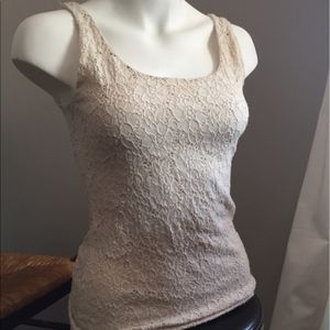 NWT ⬇️White House Black Market Lace Top